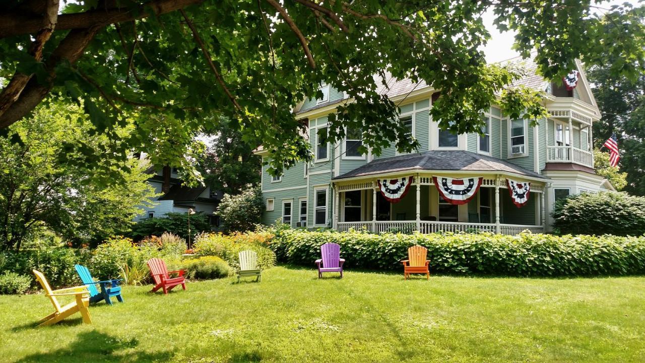 Heart Of The Village Bed & Breakfast In Shelburne Vt Εξωτερικό φωτογραφία