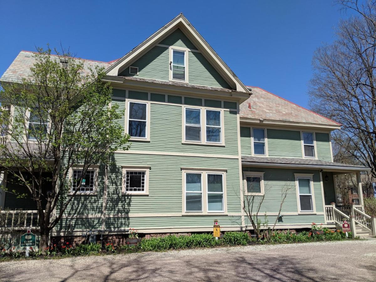 Heart Of The Village Bed & Breakfast In Shelburne Vt Εξωτερικό φωτογραφία